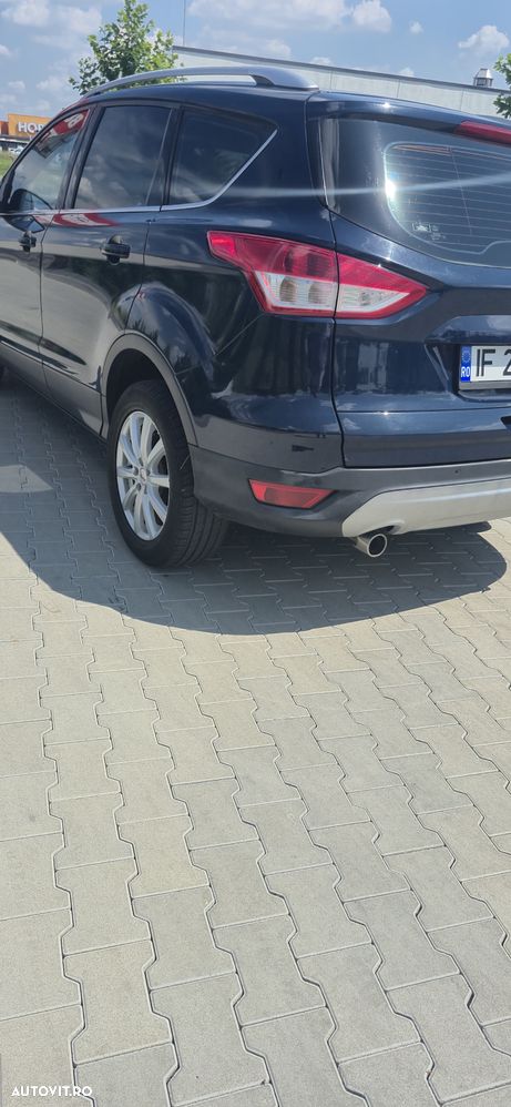 Ford Kuga - 10