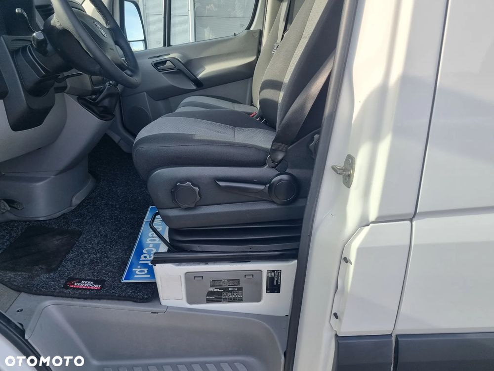 Volkswagen Crafter - 11