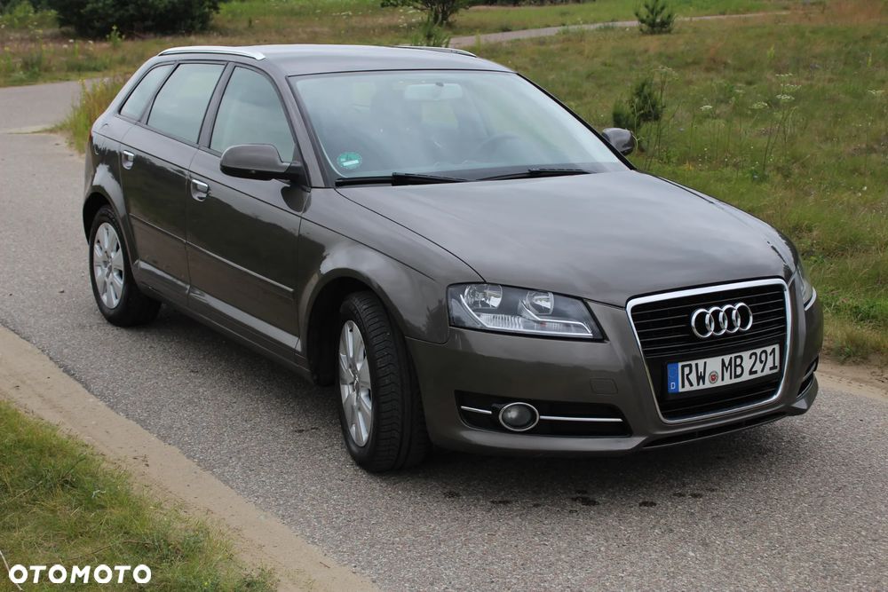 Audi A3 Sportback 1.6 TDI DPF Ambition - 6