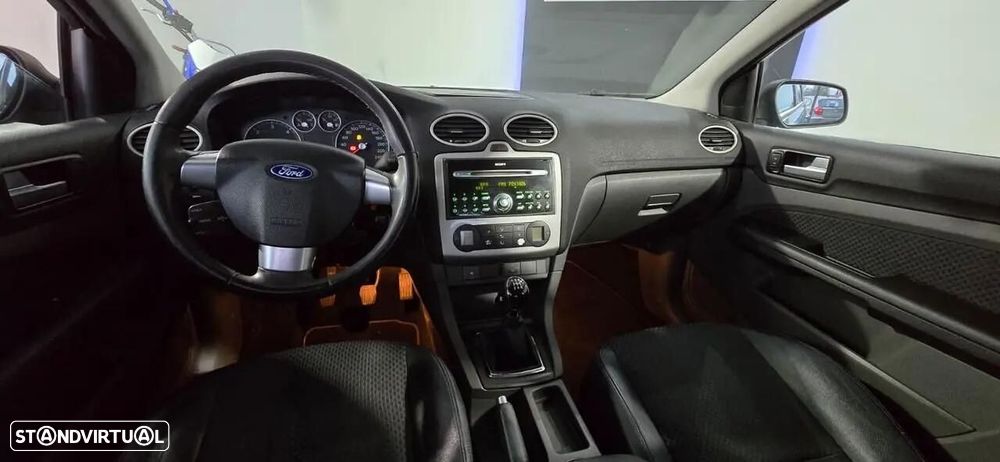 Ford Focus SW — fotografia 8