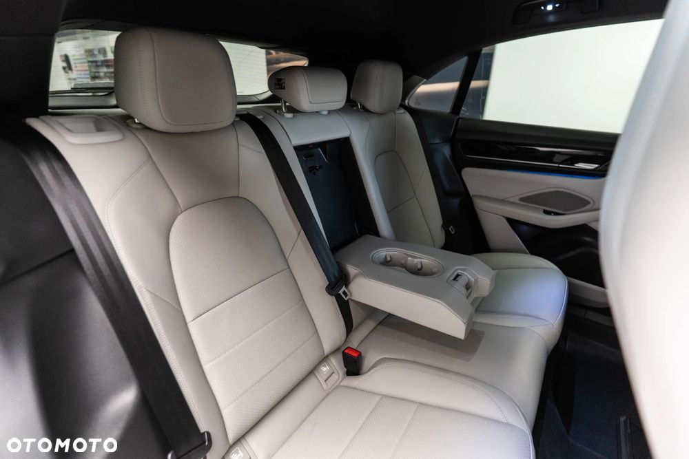 Porsche Macan 4 100kWh - 38