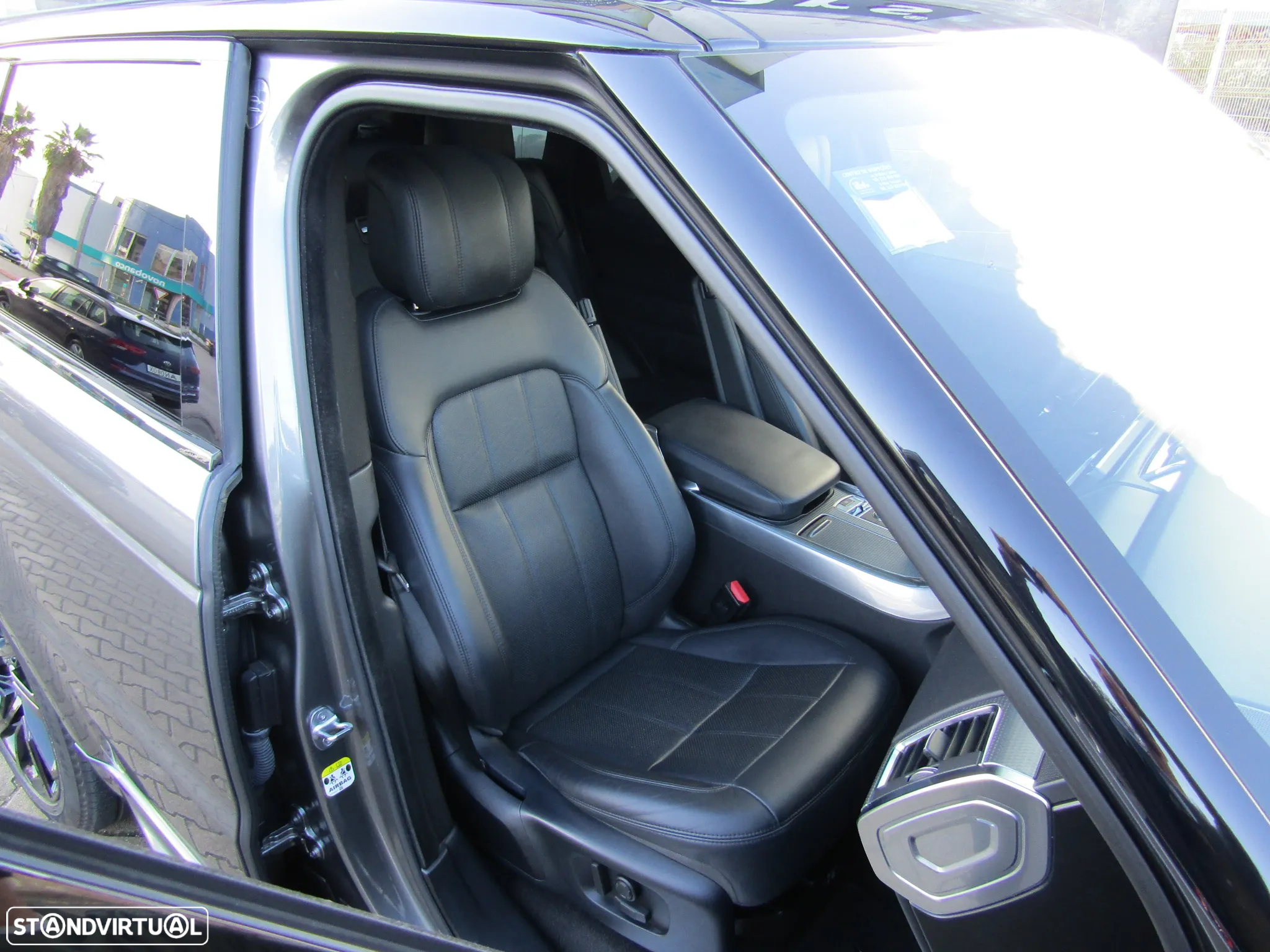 Land Rover Range Rover Sport 3.0 SDV6 HSE Dynamic - 30