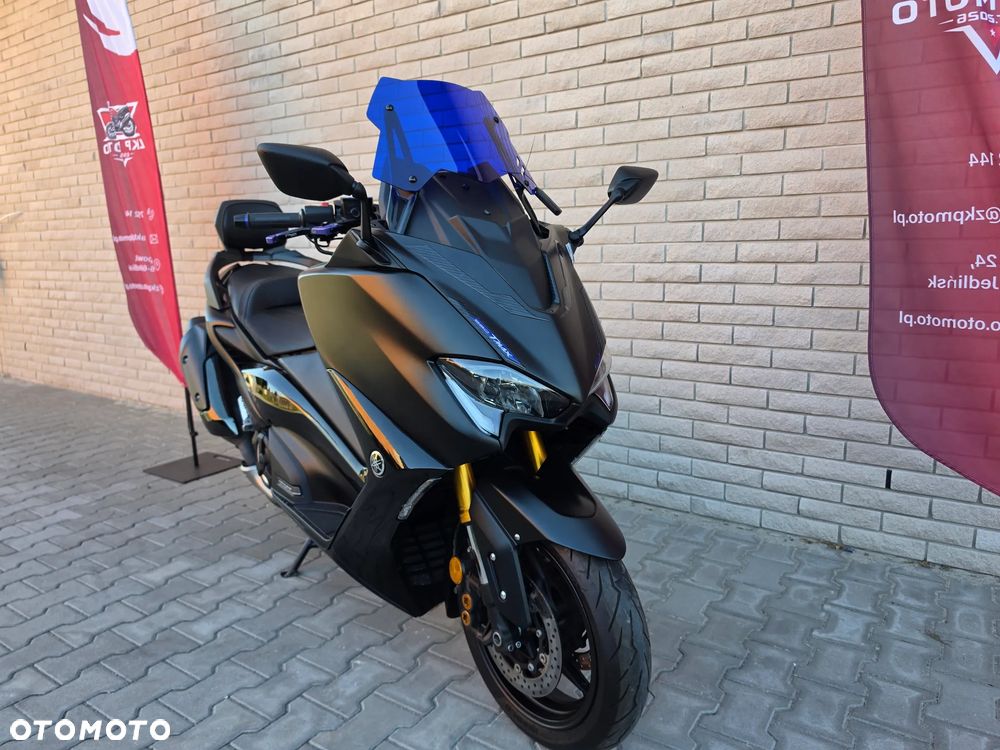 Yamaha Tmax - 15