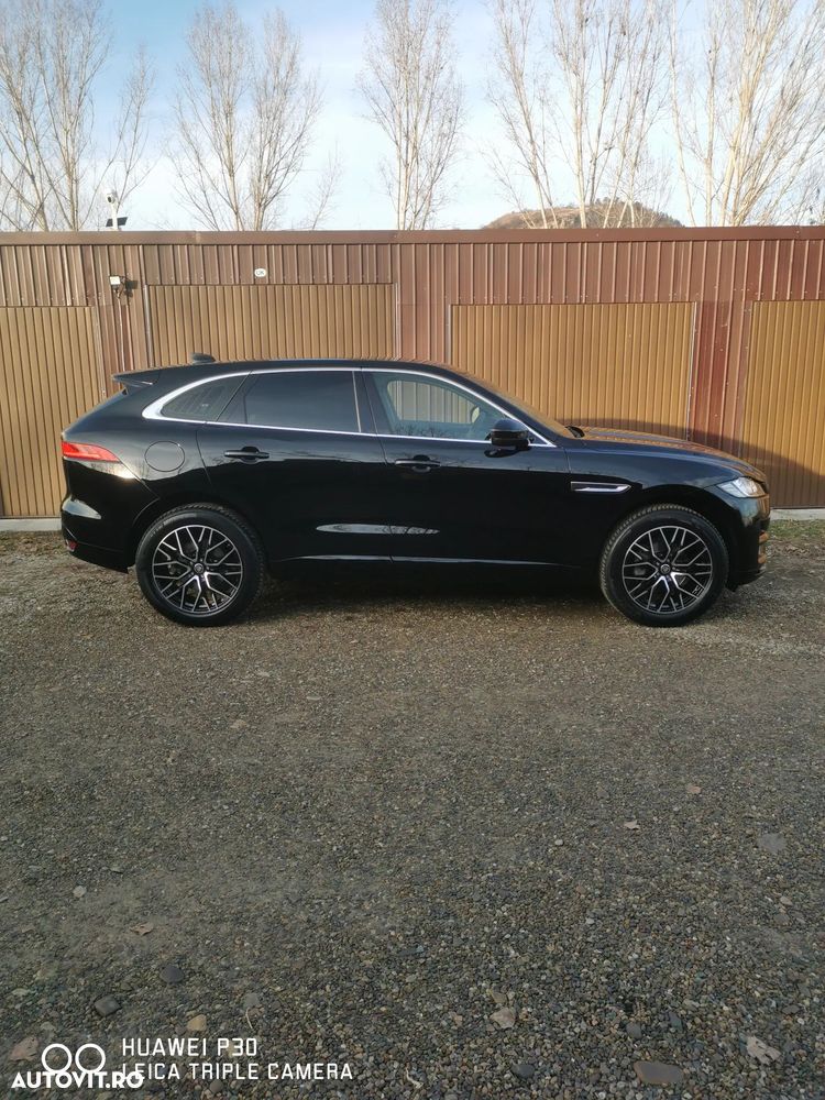 Jaguar F-Pace 20d RWD Pure - 19