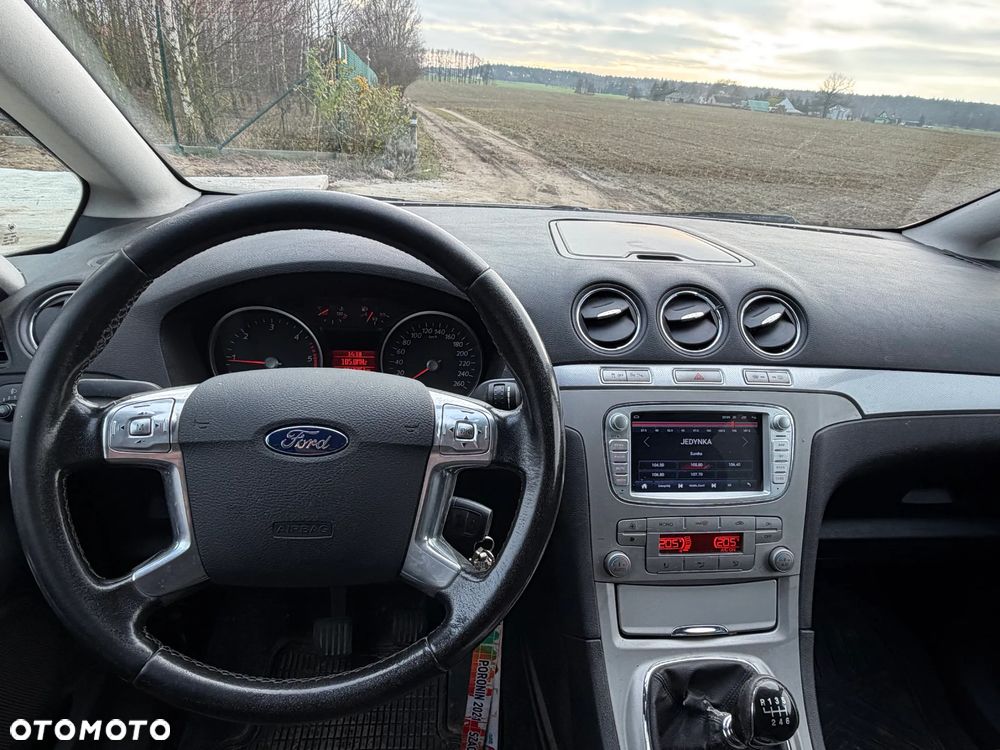 Ford S-Max - 9