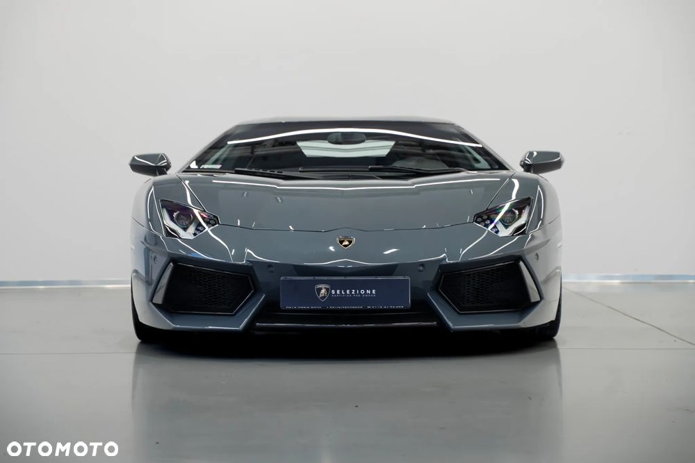 Lamborghini Aventador LP 700-4 - 5