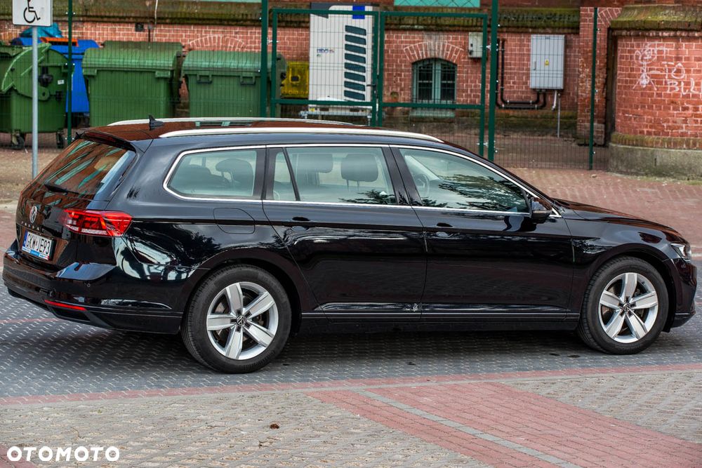 Volkswagen Passat 2.0 TDI SCR DSG Comfortline - 10
