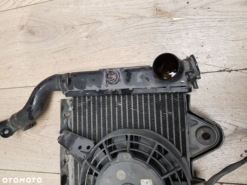 Chłodnica wentylator osłona Triumph Tiger 900  93- 98 - 9