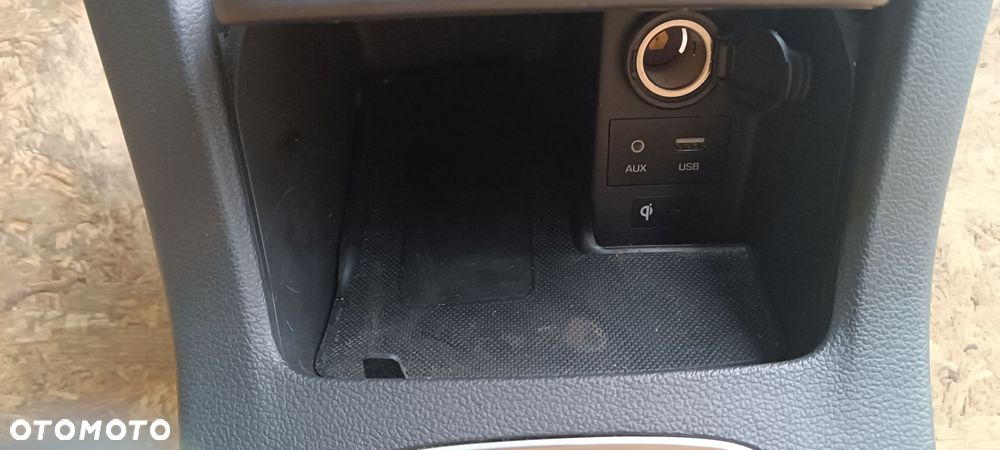 HYUNDAI I30 MK3  95560-G3000 DEKOR PANEL LADOWARKA INDUKCYJNA - 4