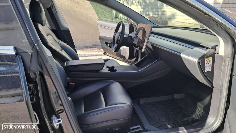 Tesla Model 3 Performance Dual Motor AWD - 36