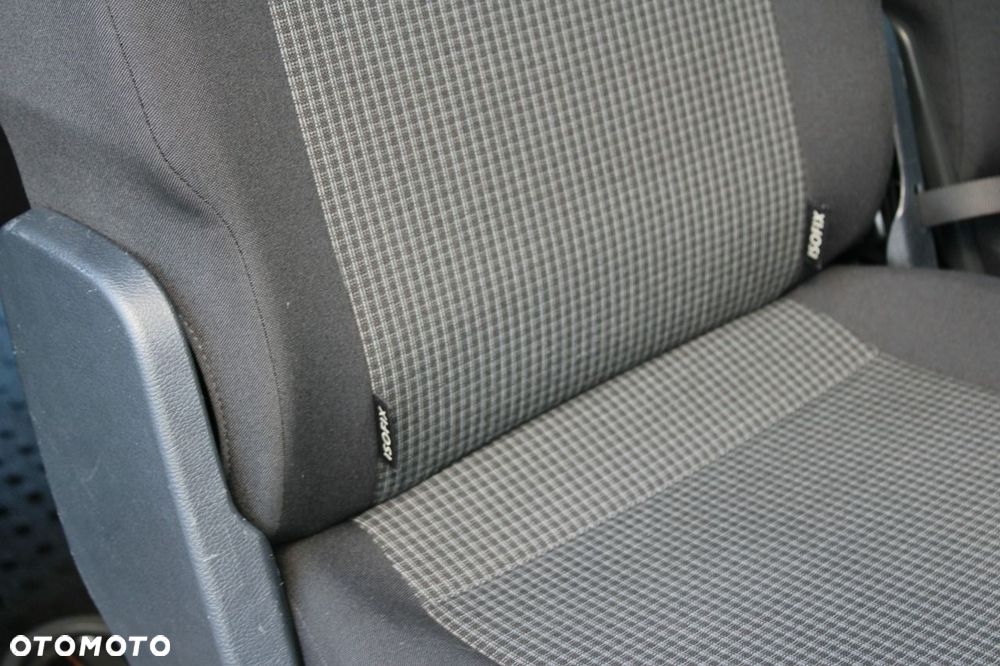 Volkswagen Transporter - 25