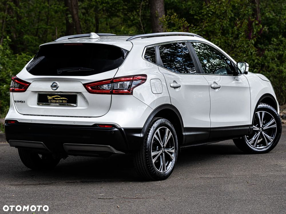 Nissan Qashqai 1.6 DIG-T N-Connecta - 16