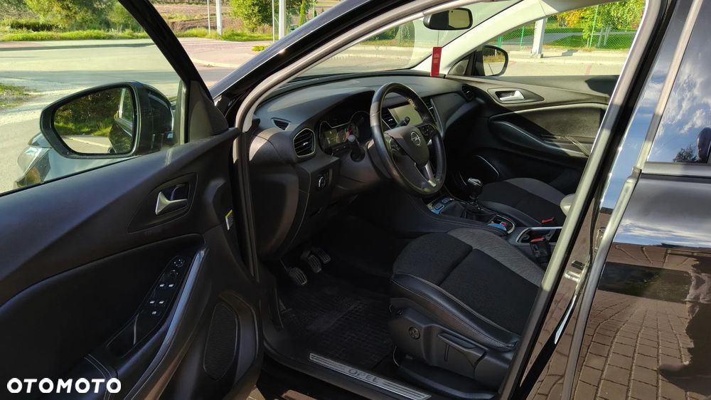 Opel Grandland X - 17