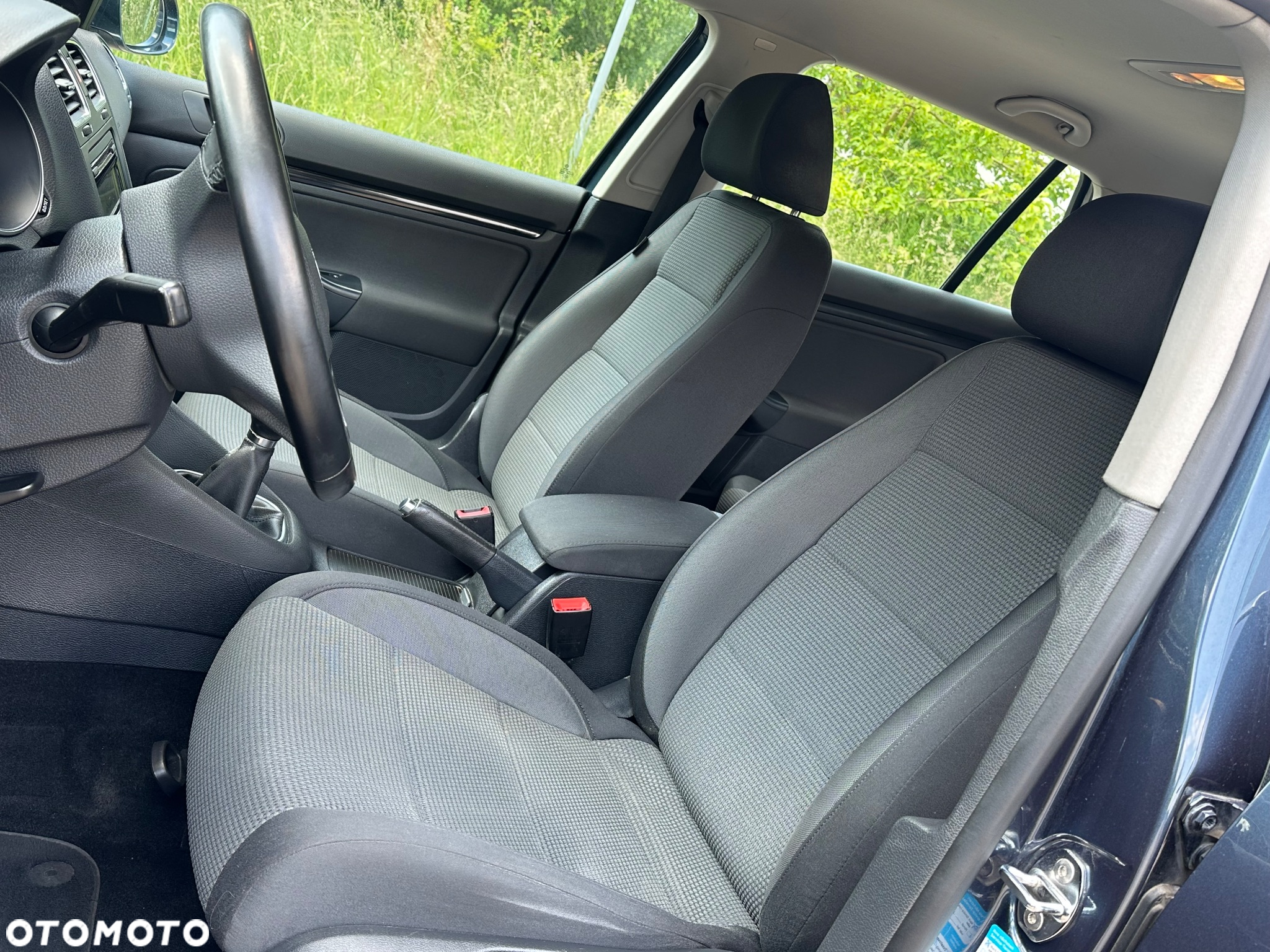 Volkswagen Golf 1.6 Comfortline - 19