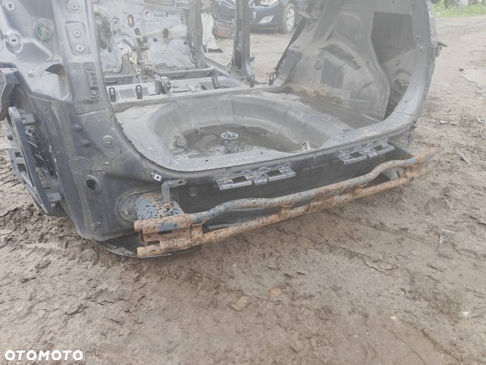 PAS TYLNY KIA CEED II KOMBI BE - 2