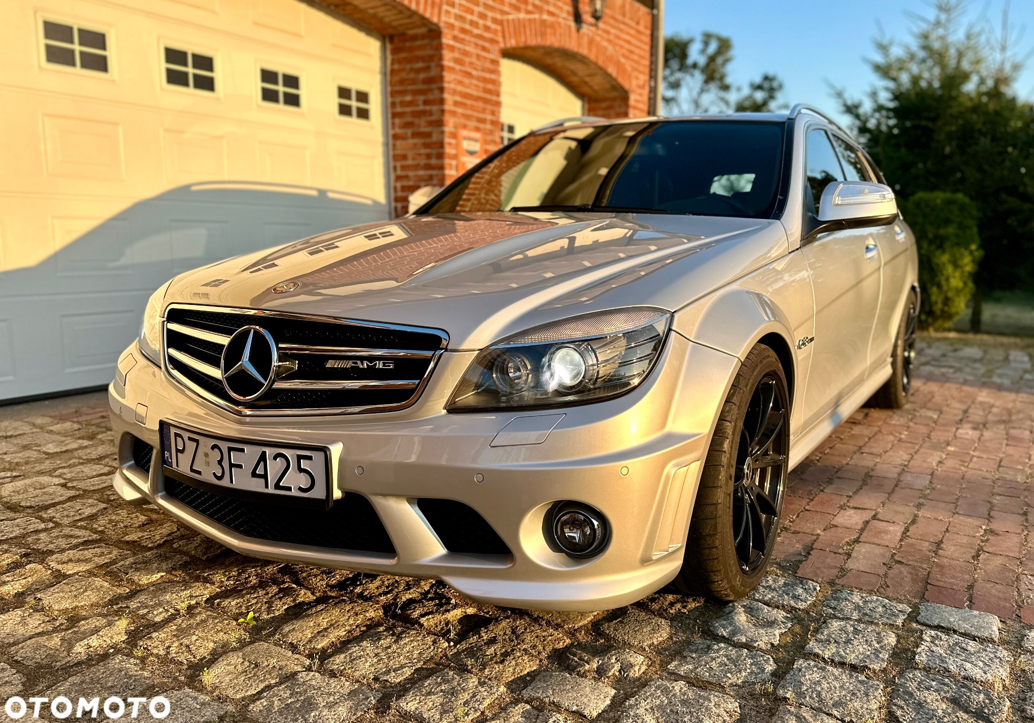 Mercedes-Benz Klasa C 63 AMG - 3