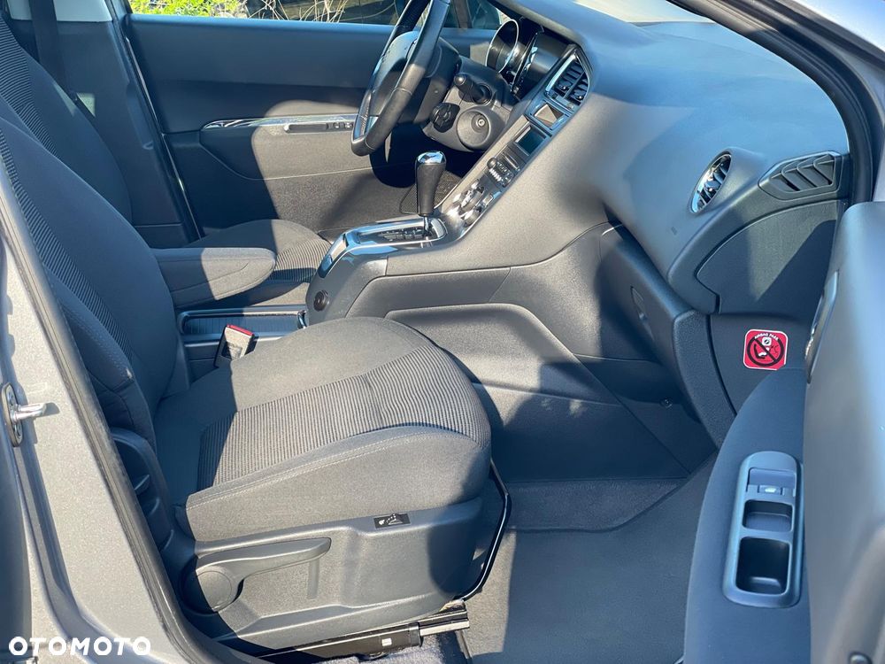 Peugeot 5008 BlueHDI 120 EAT6 Stop & Start Active - 12