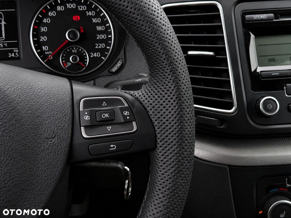 Volkswagen Sharan 2.0 TDI DPF BlueMotion Comfortline - 28