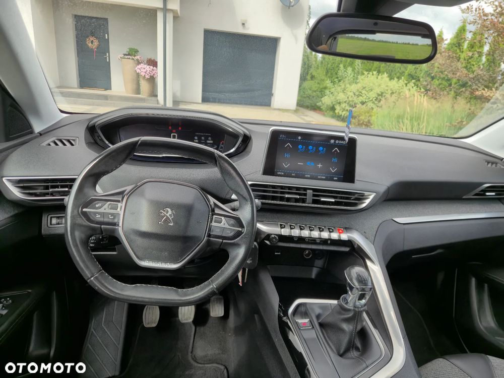 Peugeot 3008 PureTech 130 Stop & Start GPF Allure - 12