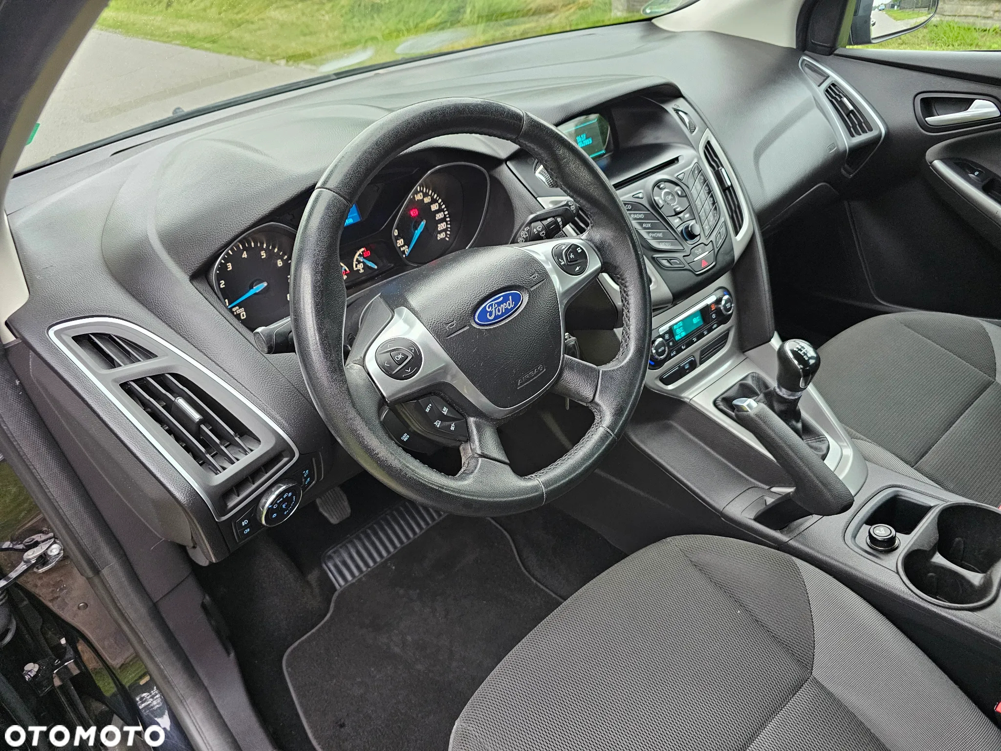 Ford Focus 1.6 Edition - 8