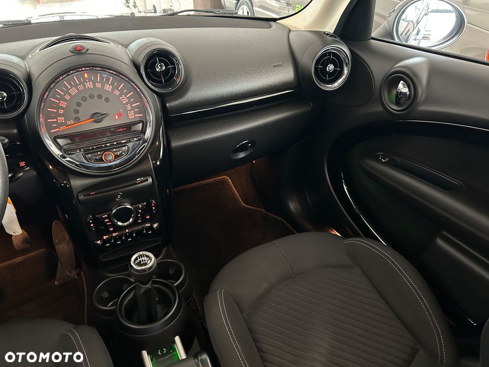 MINI Countryman One D Blackyard - 22