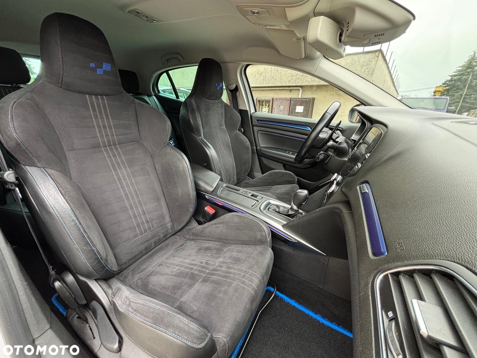 Renault Megane 1.6 TCe GT EDC - 27