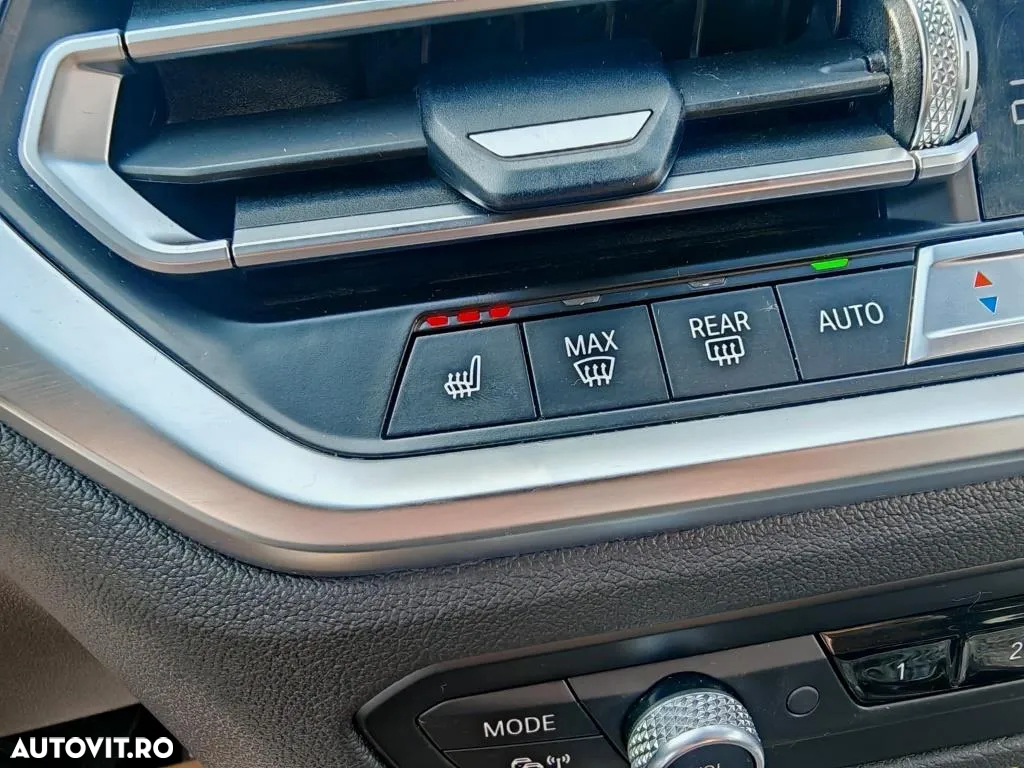 BMW Seria 3 320d xDrive AT MHEV - 23