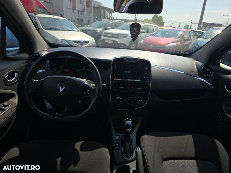 Renault ZOE - 11