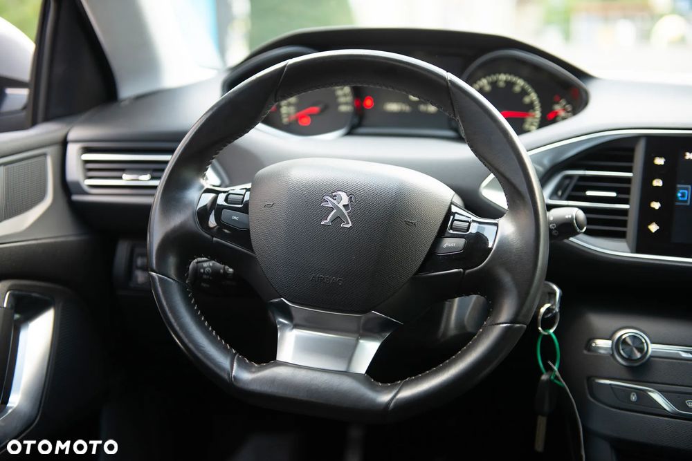 Peugeot 308 1.2 PureTech Access EU6 - 28