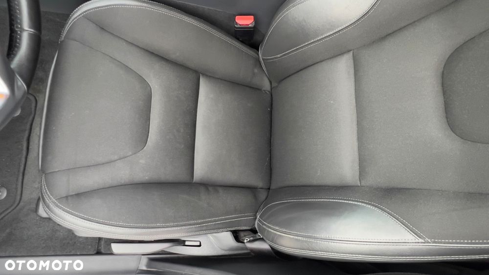 Volvo V60 D3 Geartronic Linje Svart - 19