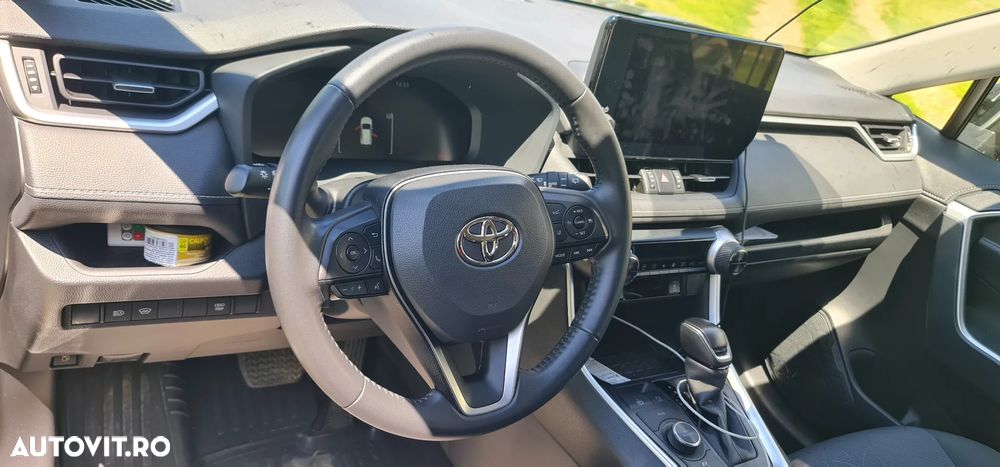 TOYOTA RAV4 2023 — imagine 6