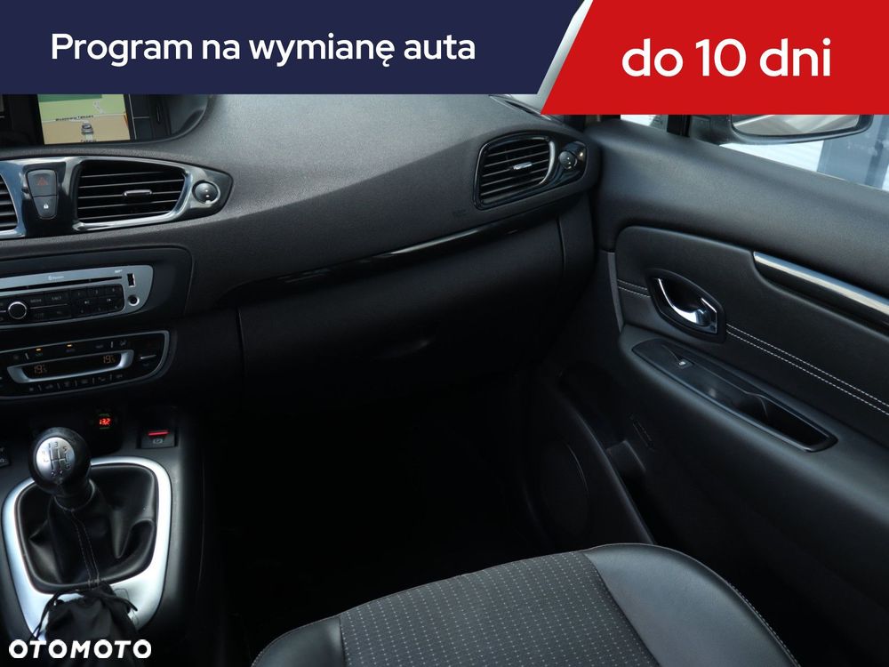 Renault Grand Scenic - 10