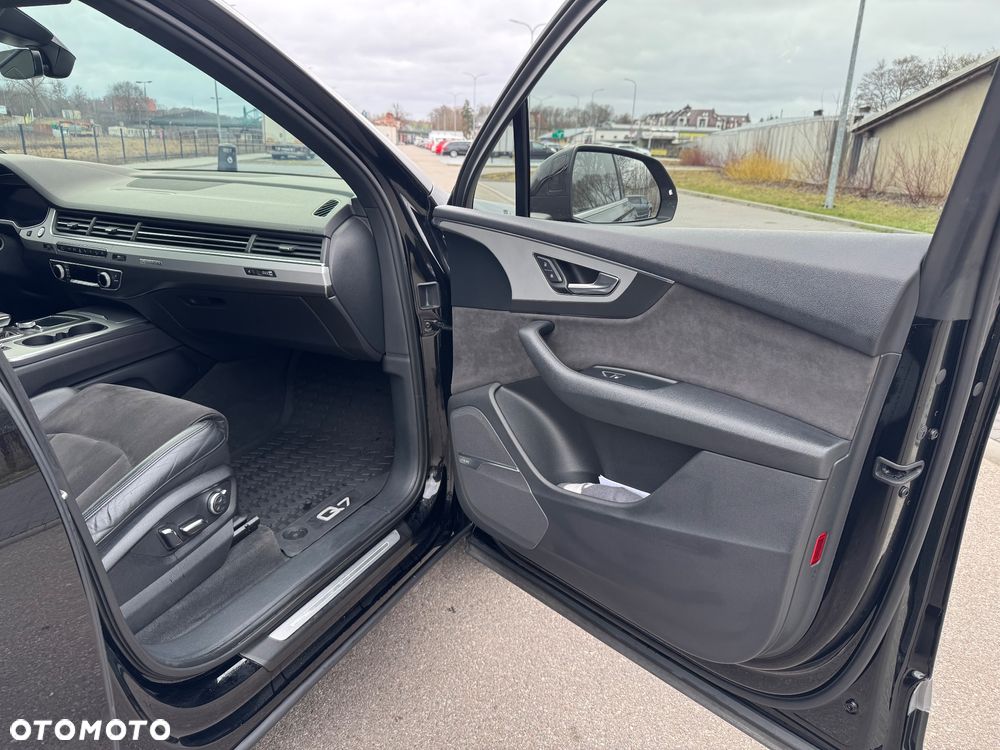 Audi Q7 3.0 TDI Quattro Tiptronic - 16
