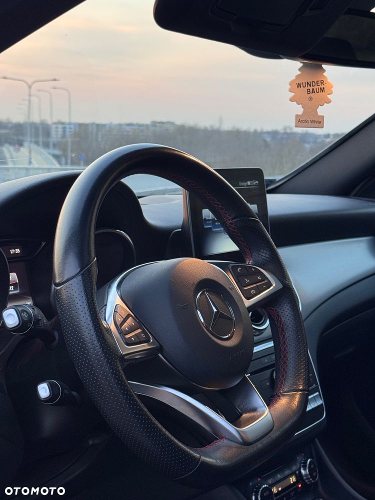 Mercedes-Benz GLA 220 4-Matic AMG Line - 14