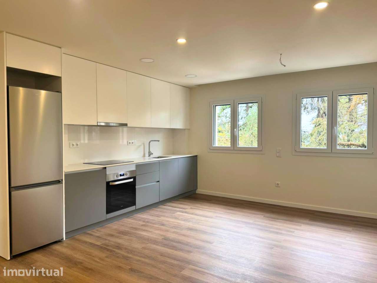 Apartamento T3 totalmente renovado - Grande imagem: 3/14