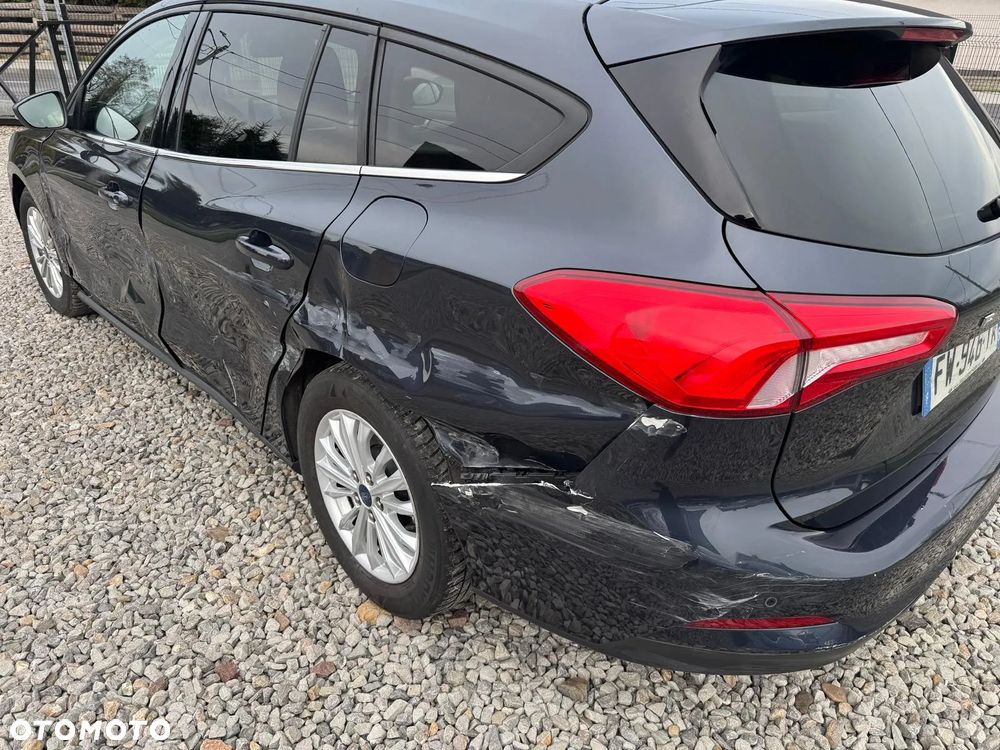 Ford Focus 1.5 EcoBlue Start-Stopp-System COOL&CONNECT DESIGN - 2