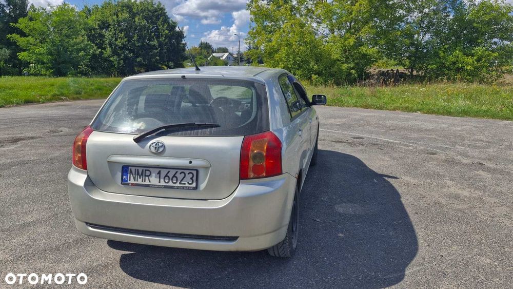 Toyota Corolla - 3
