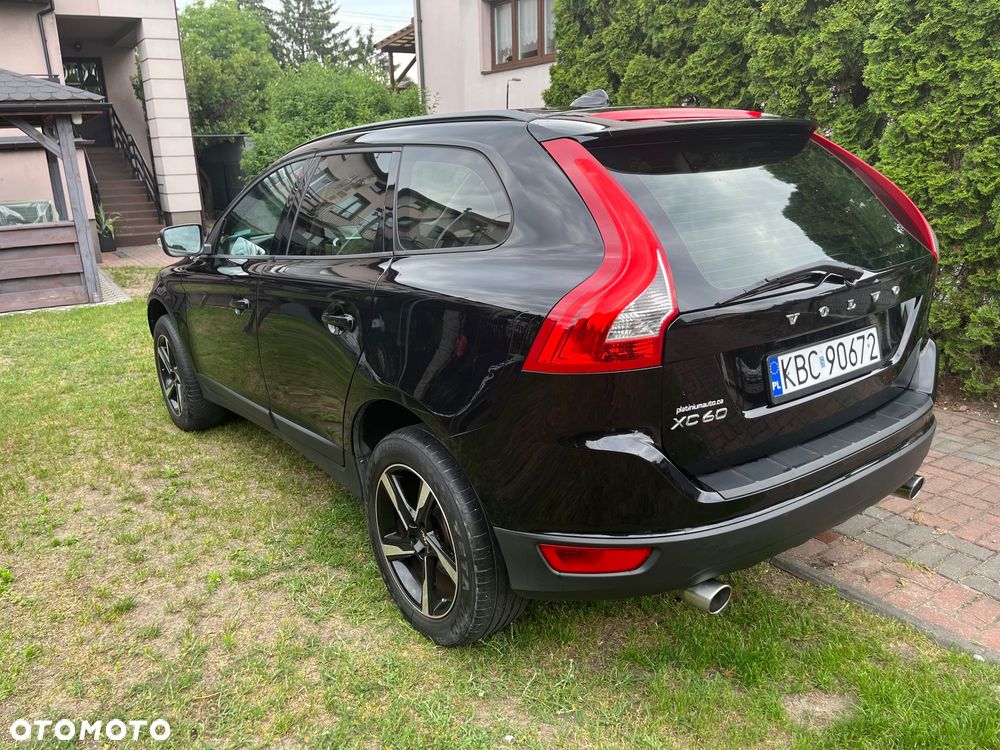 Volvo XC 60 3.2 AWD RDesign - 5