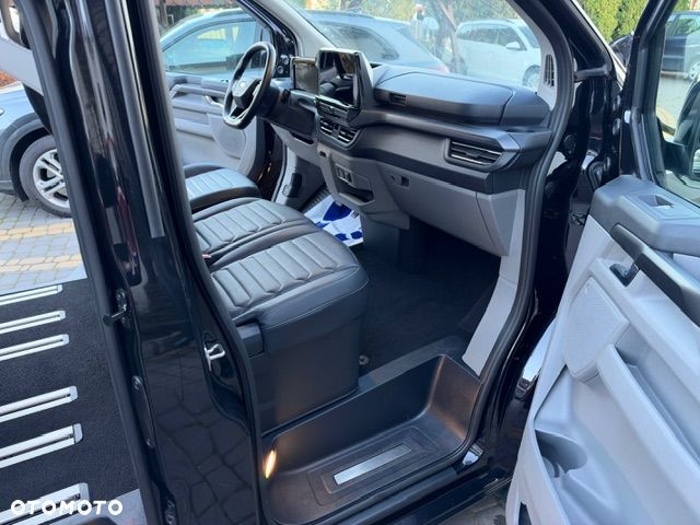 Ford Tourneo Custom L2H1 VA Autm Titanium - 22
