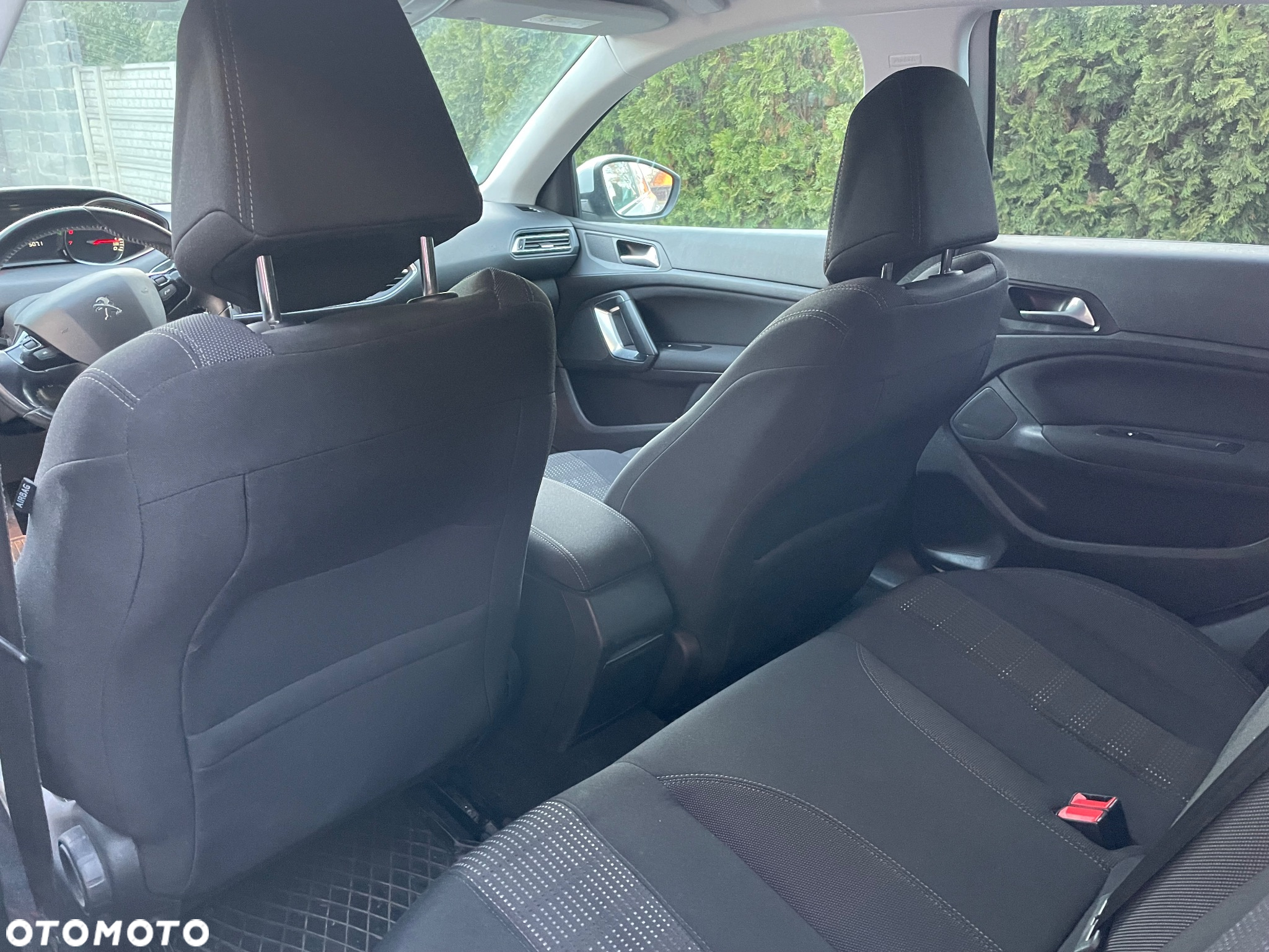 Peugeot 308 1.2 PureTech Allure S&S - 6