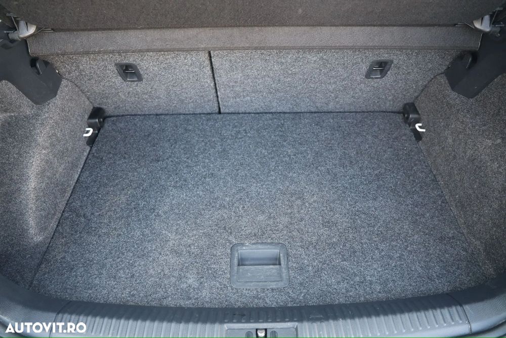 Volkswagen Polo 1.4 TDI (Blue Motion Technology) Comfortline - 37