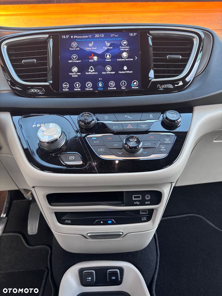 Chrysler Pacifica - 28