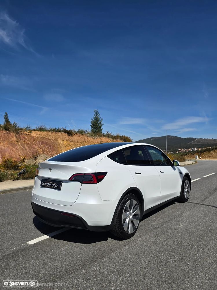 Tesla Model Y RWD - 1