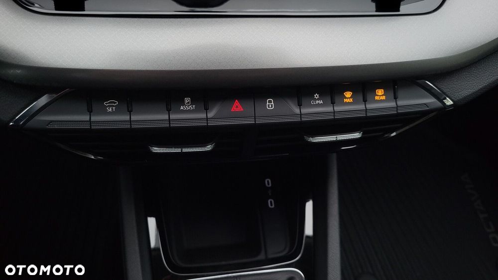 Skoda Octavia 1.5 TSI ACT Ambition - 24