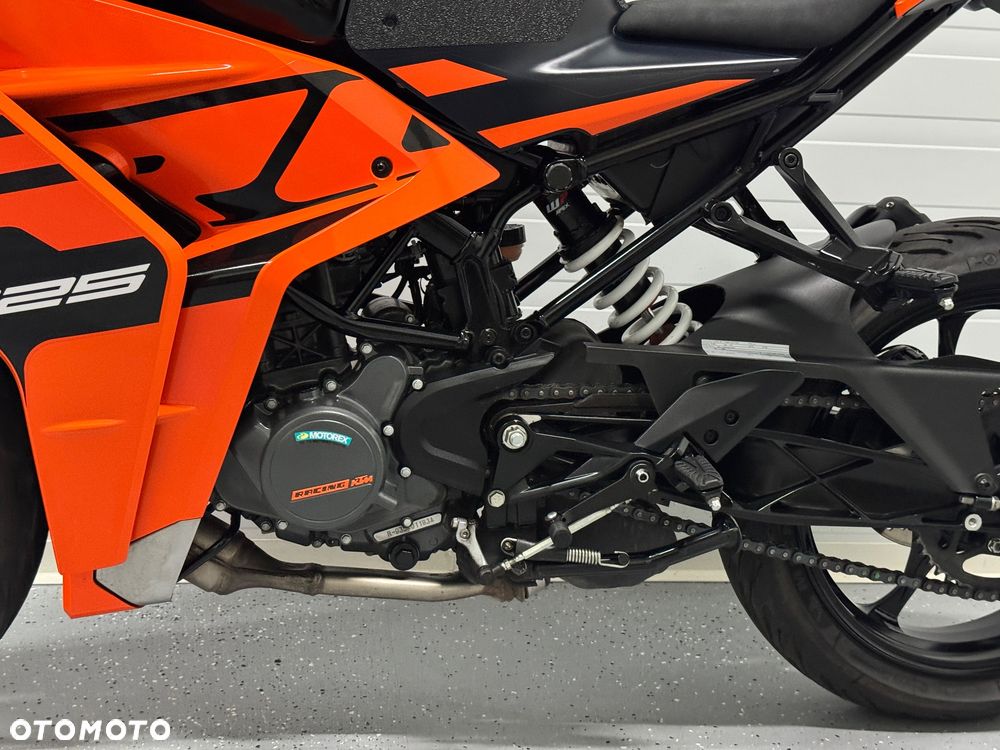 KTM RC 125 - 22