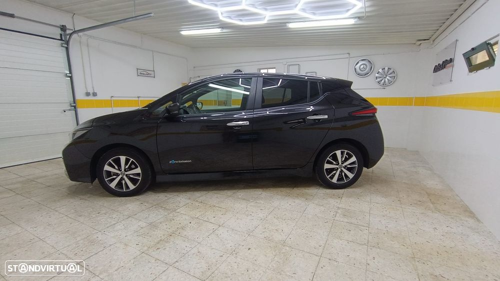 Nissan Leaf - 4