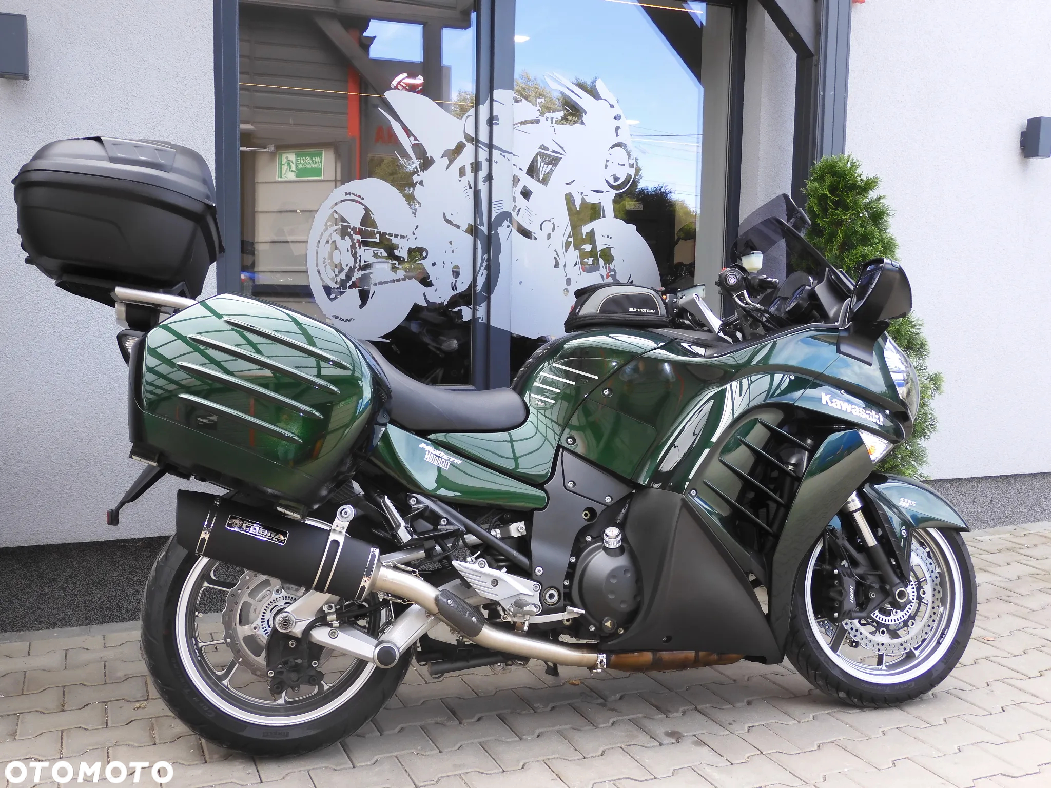Kawasaki GTR - 8