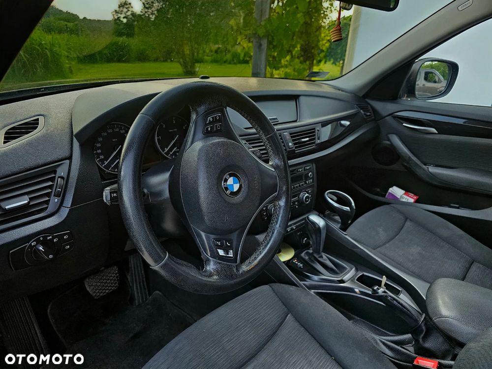 BMW X1 xDrive18d - 9