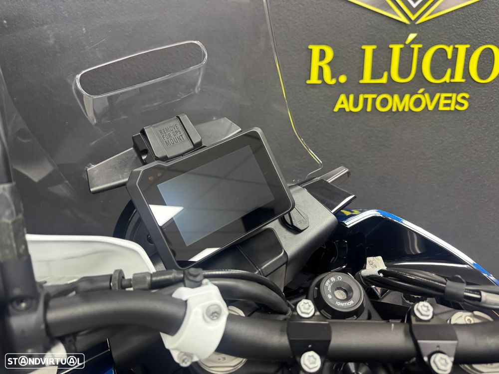 Husqvarna Norden 901 Expedition - 22