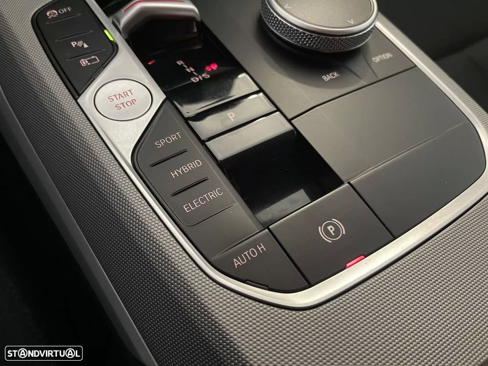 BMW 320 e Auto - 37